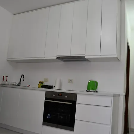 1 Apartman *